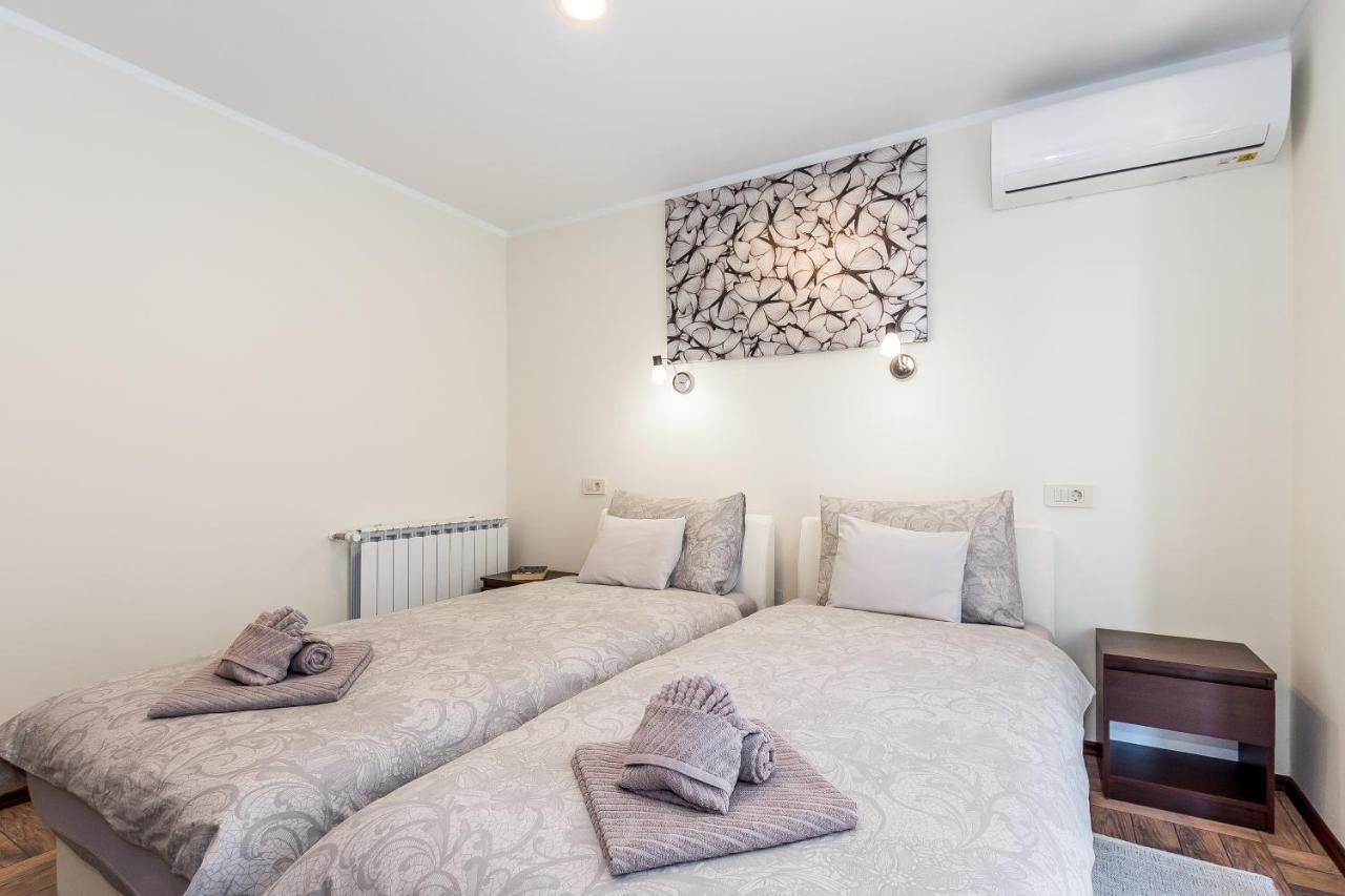 Slatki Snovi II Hotel Knin Bagian luar foto
