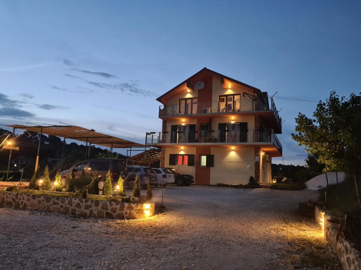 Slatki Snovi II Hotel Knin Bagian luar foto